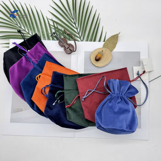 귀걸이 스웨이드 벨벳 쥬얼리 파우치에 대한 로고 분배기 삽입 카드 디스플레이로 포장하는 도매 환경 친화적인 사용자 정의 인쇄 Velveteen 플랩 벨벳 졸라매는 끈 포장